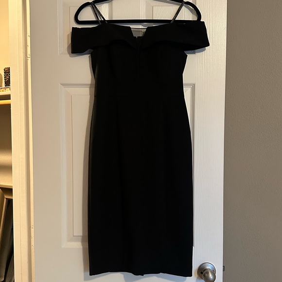 Vince Camuto black off shoulder midi sheath dress 2 - Picture 4 of 7